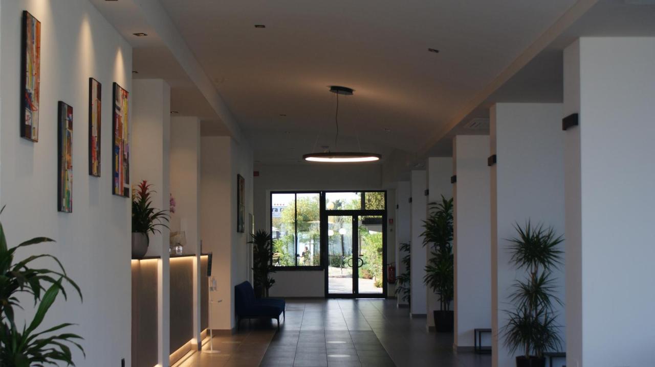 Hotel Palazzo Caveja Rimini Eksteriør billede