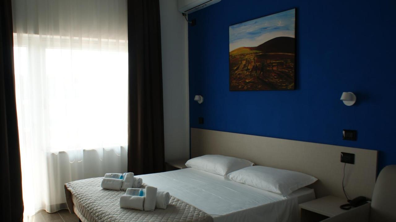 Hotel Palazzo Caveja Rimini Eksteriør billede