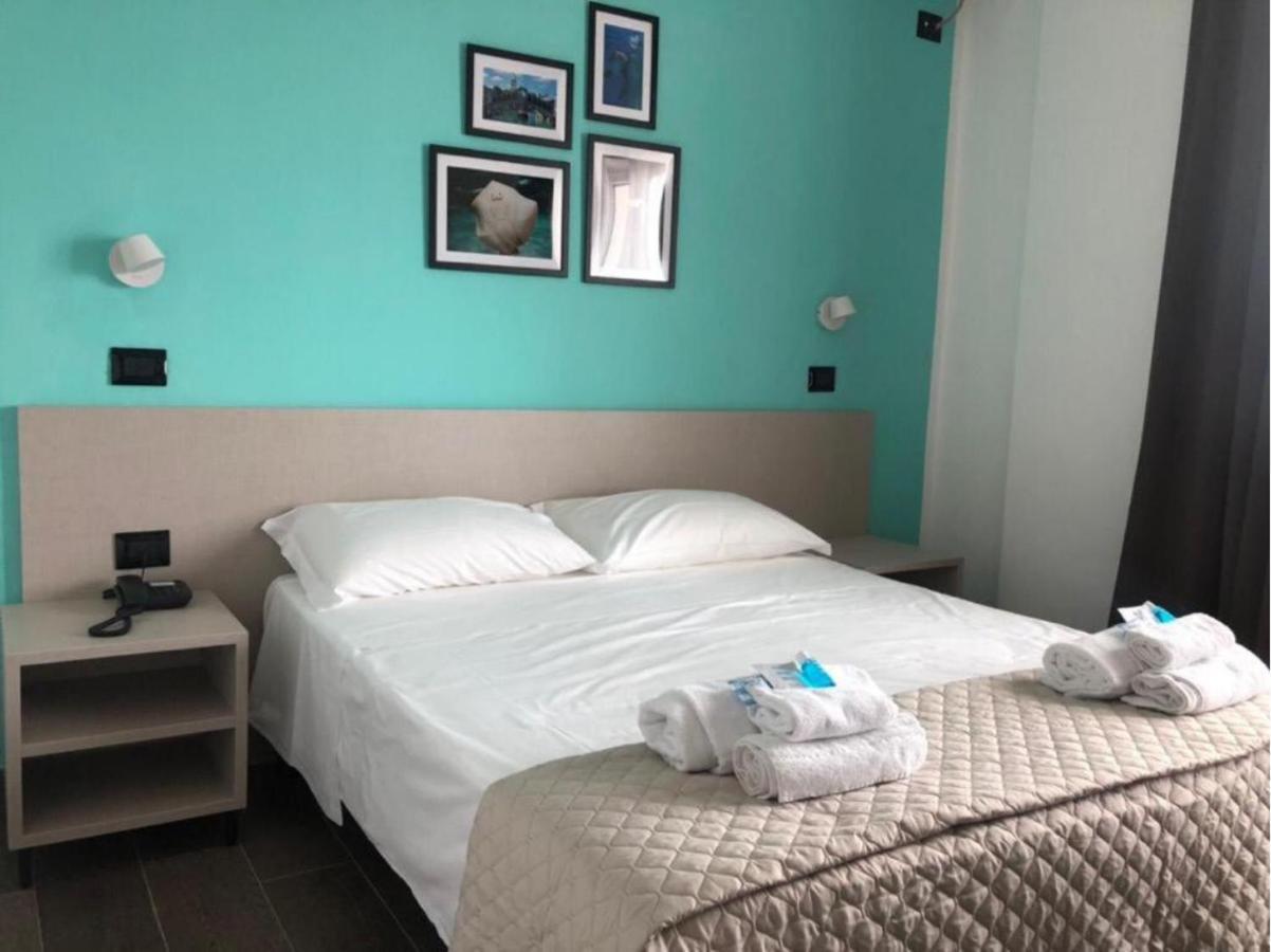 Hotel Palazzo Caveja Rimini Eksteriør billede
