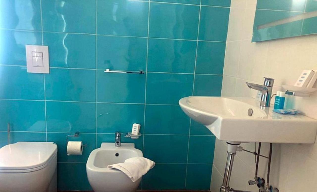 Hotel Palazzo Caveja Rimini Eksteriør billede